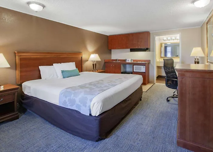 Americas Best Value Inn&Suites Monroe