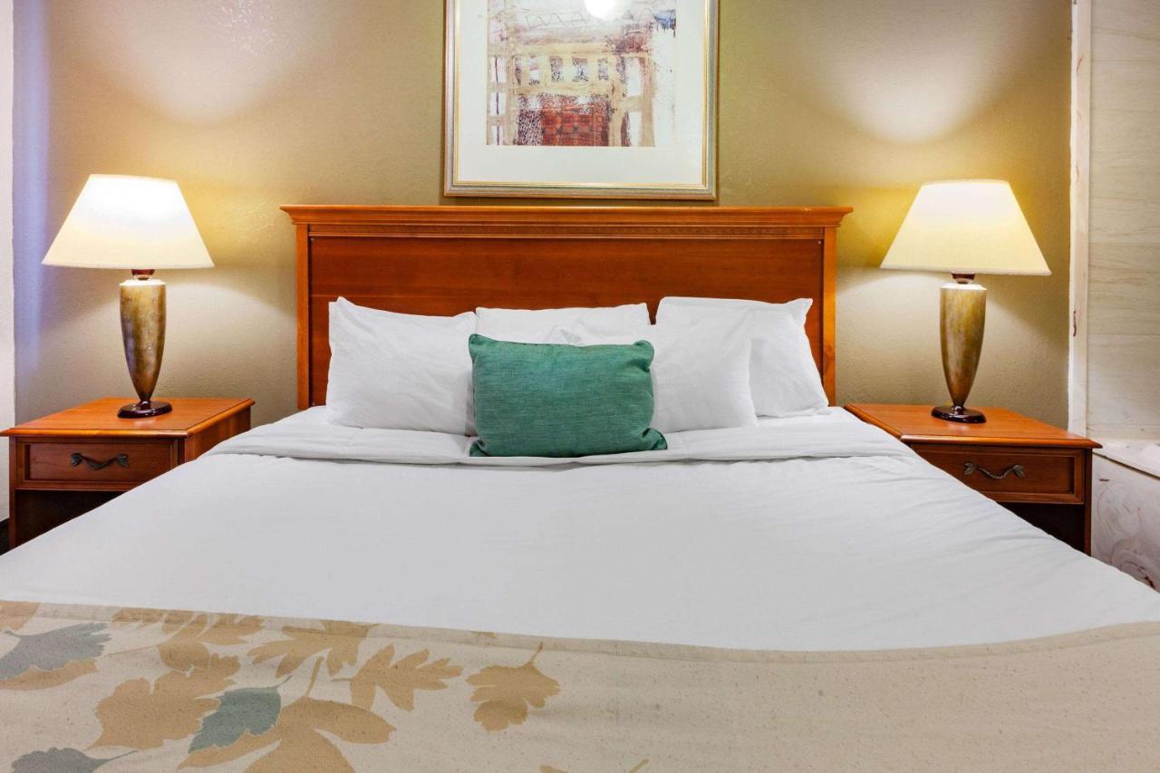 Travelodge By Wyndham 3*