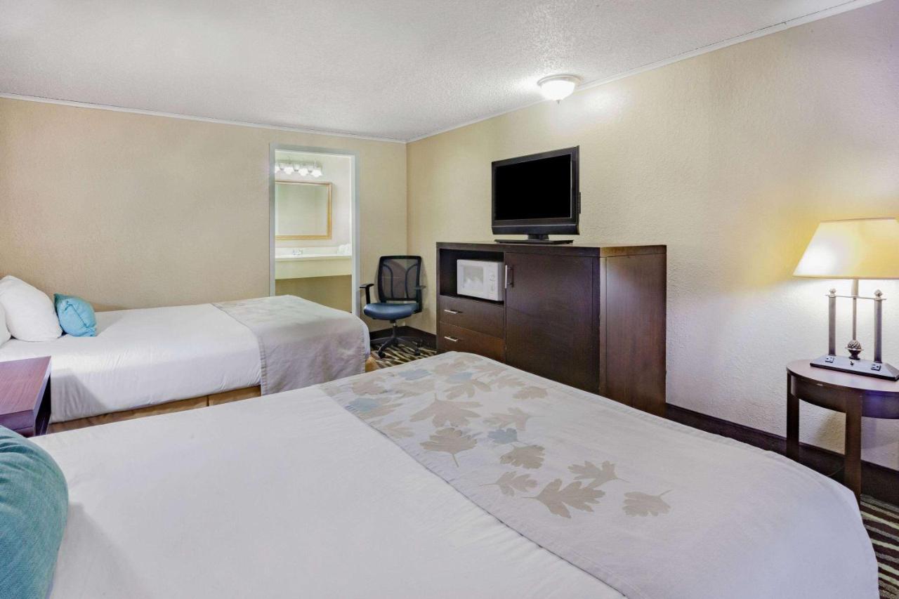 Travelodge By Wyndham 3* Monroe