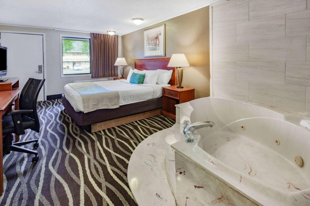 Travelodge By Wyndham Monroe