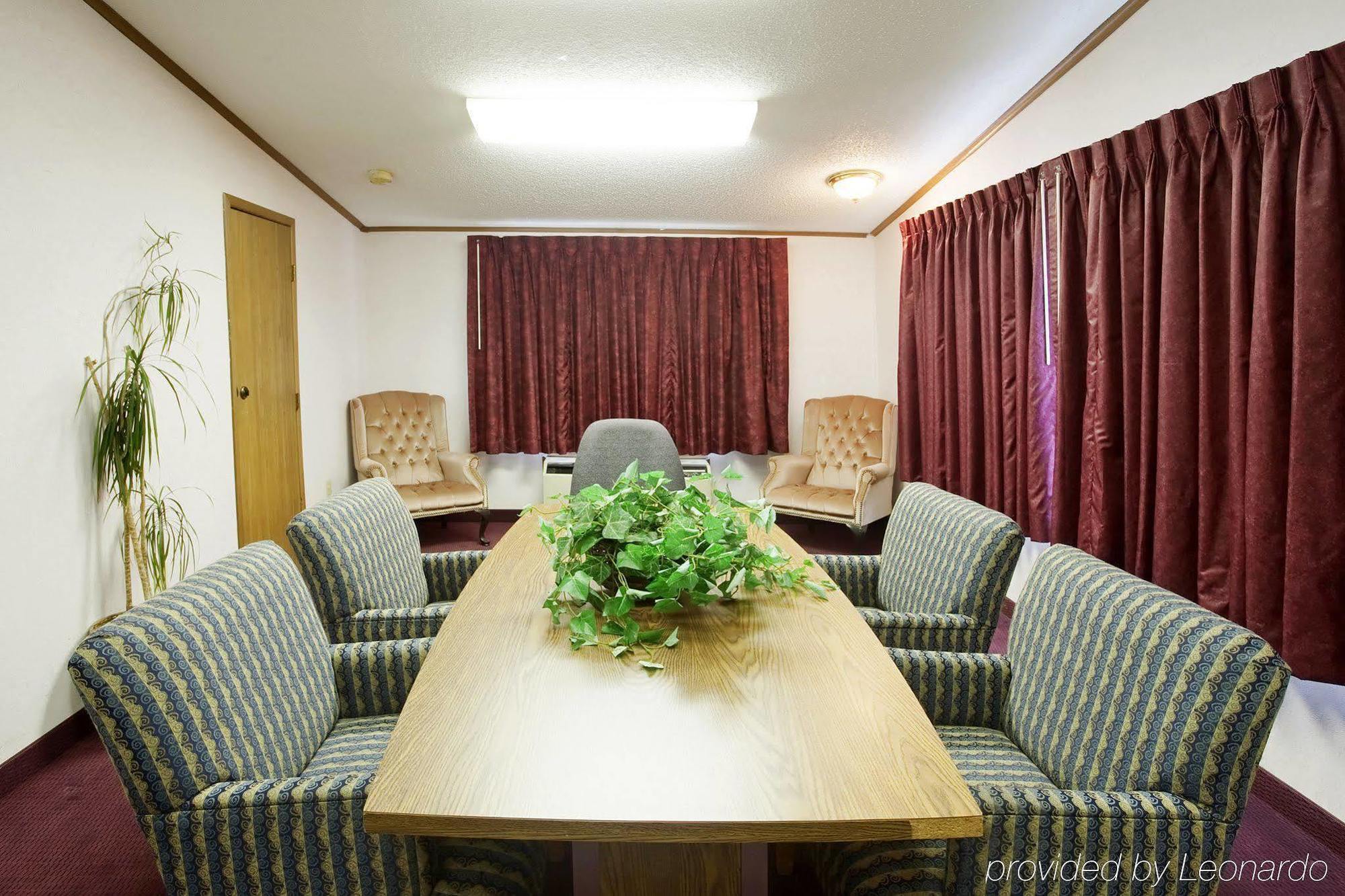 Travelodge By Wyndham Monroe
